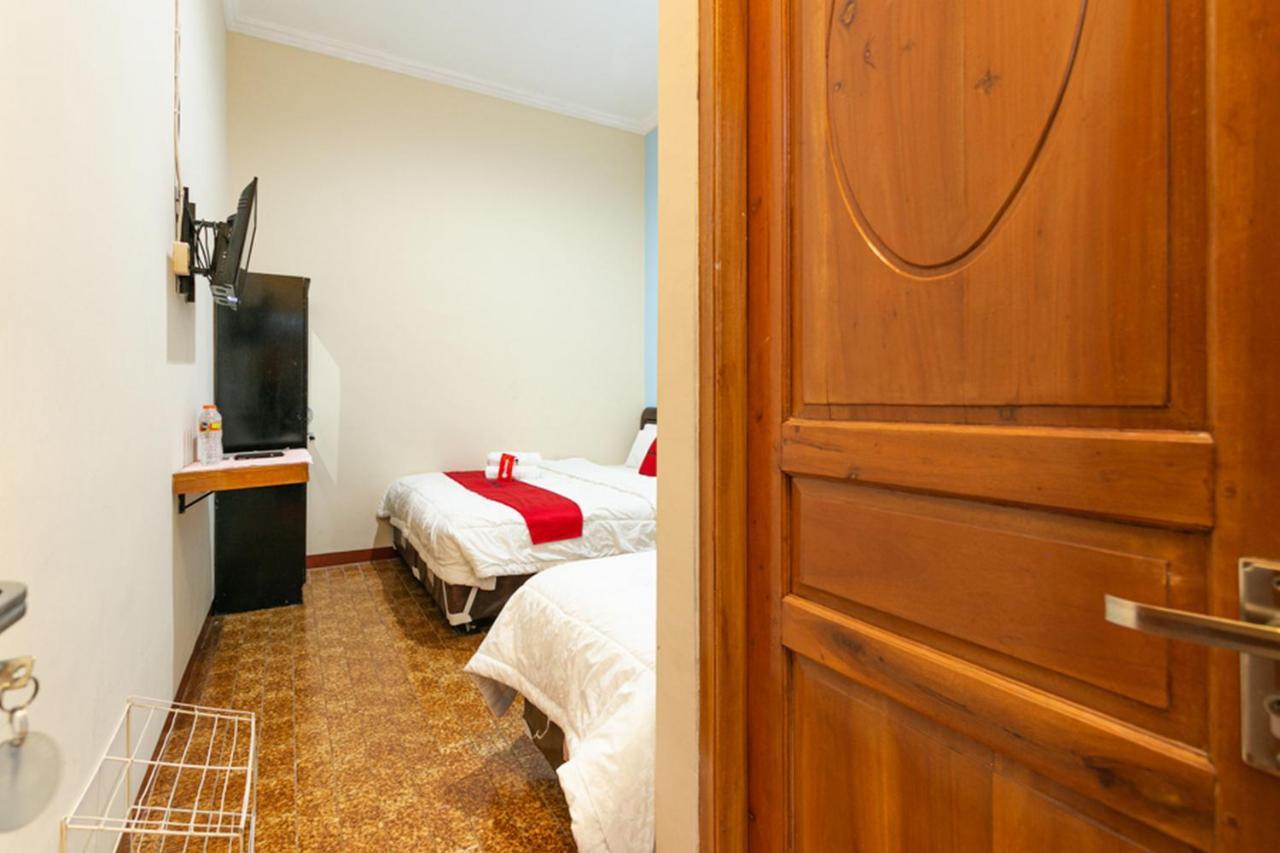 Reddoorz Syariah @ Sakinah Guesthouse Sragen Eksteriør billede